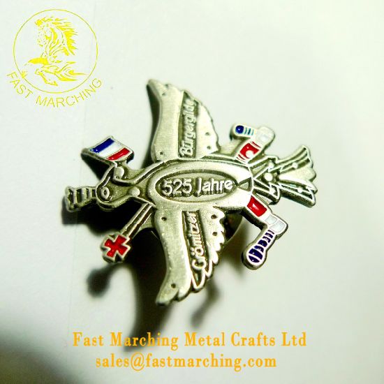 Customized Lapel Pin Emblem Magnet Metal Logo 3D Maker Badge