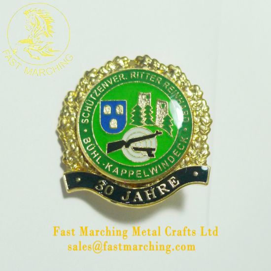 Custom Crystal Stone Flame Football Collar Emblem Badge Lapel Pins
