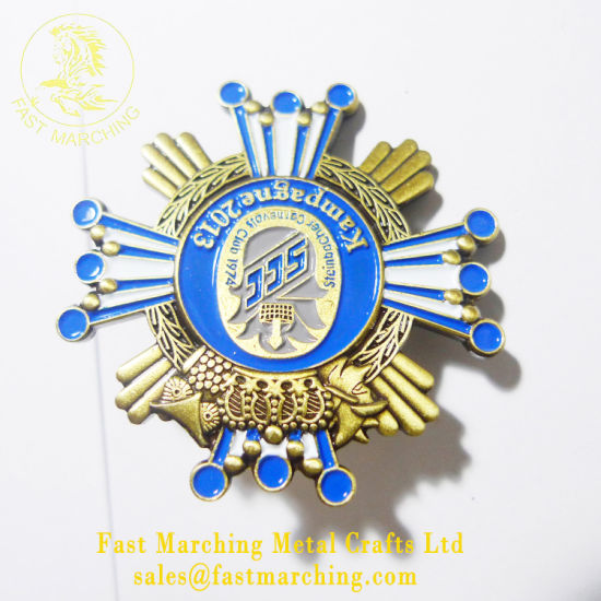 Custom Factory Price Magnetic Button Cross Lapel Pin Badge Lanyard