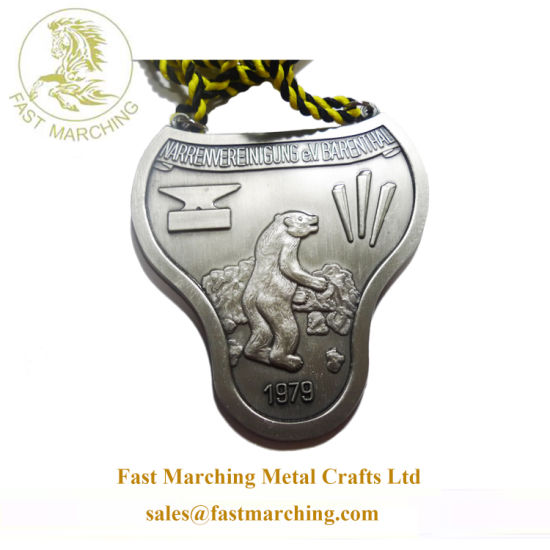 Custom OEM 3D Finisher Silver Souvenir Medallion Metal Dog Medals